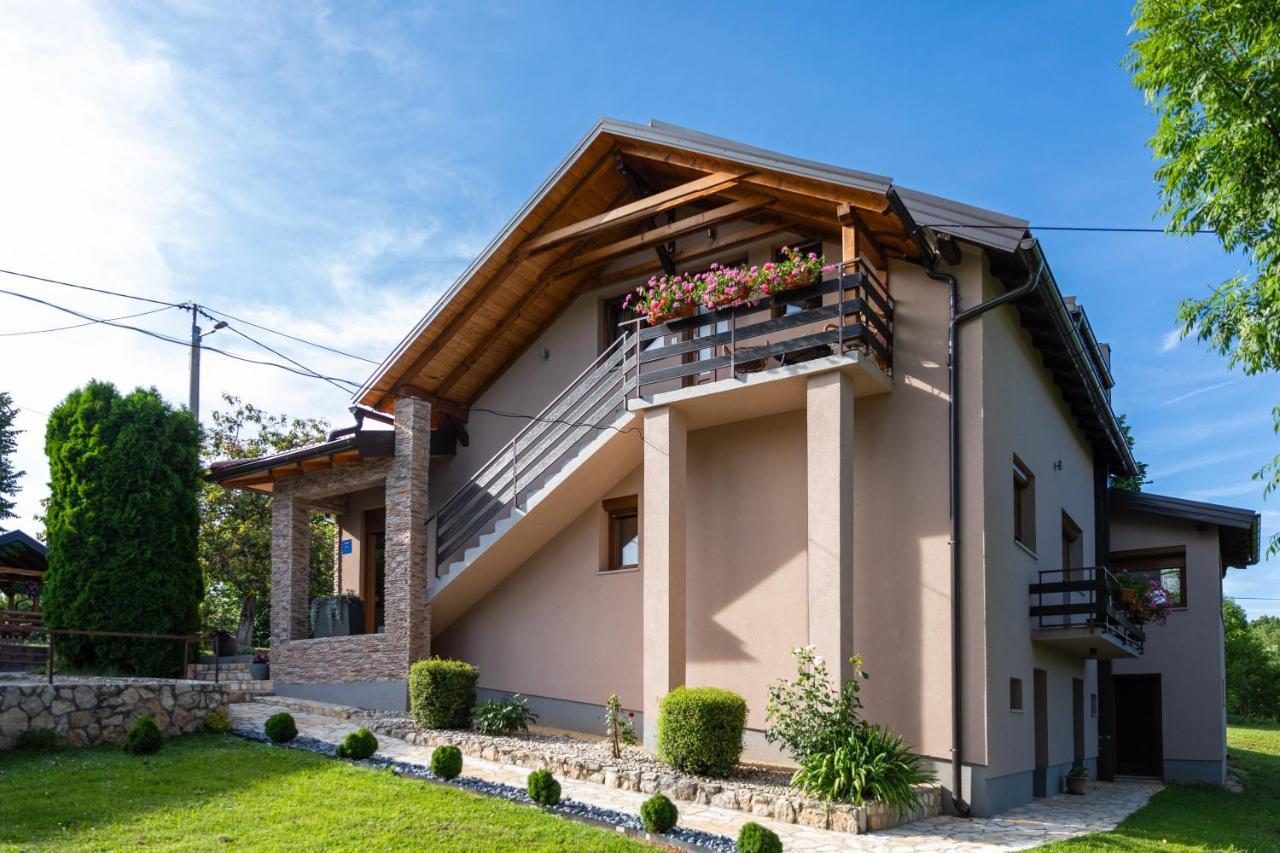 Apartment Sara Раковица Екстер'єр фото