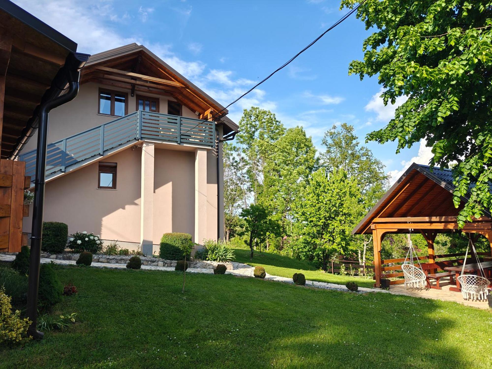 Apartment Sara Раковица Екстер'єр фото